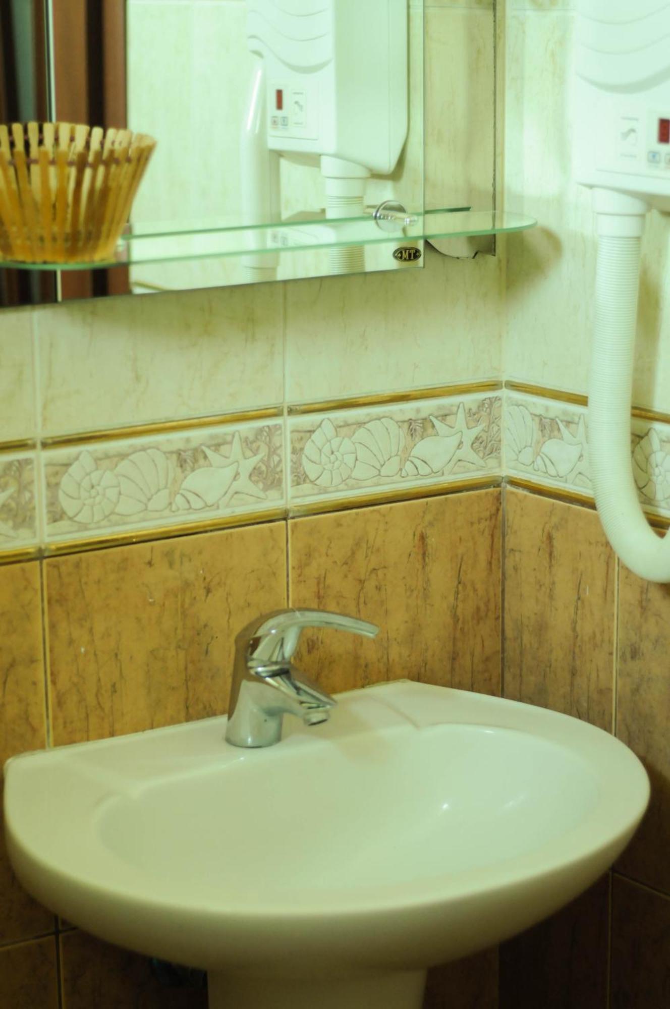 Don Kihot Hotel Novovolyns'k Стая снимка