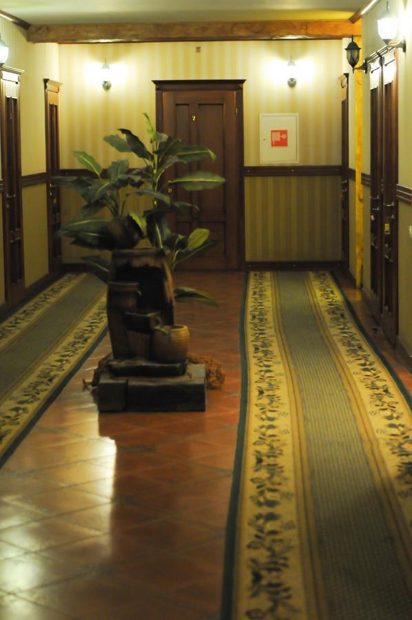 Don Kihot Hotel Novovolyns'k Екстериор снимка